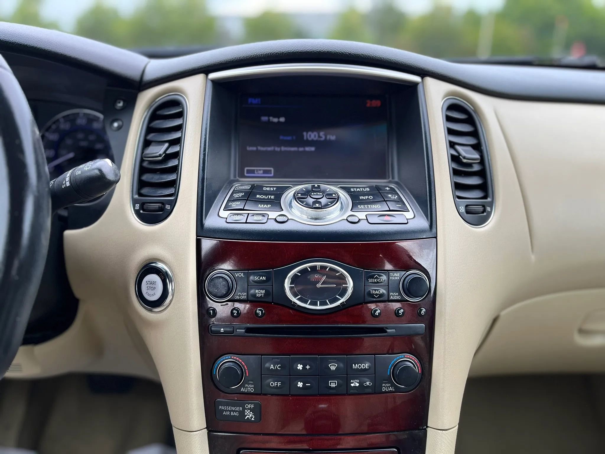 Used 2016 INFINITI QX50 2WD w/ Premium Plus Package image 16