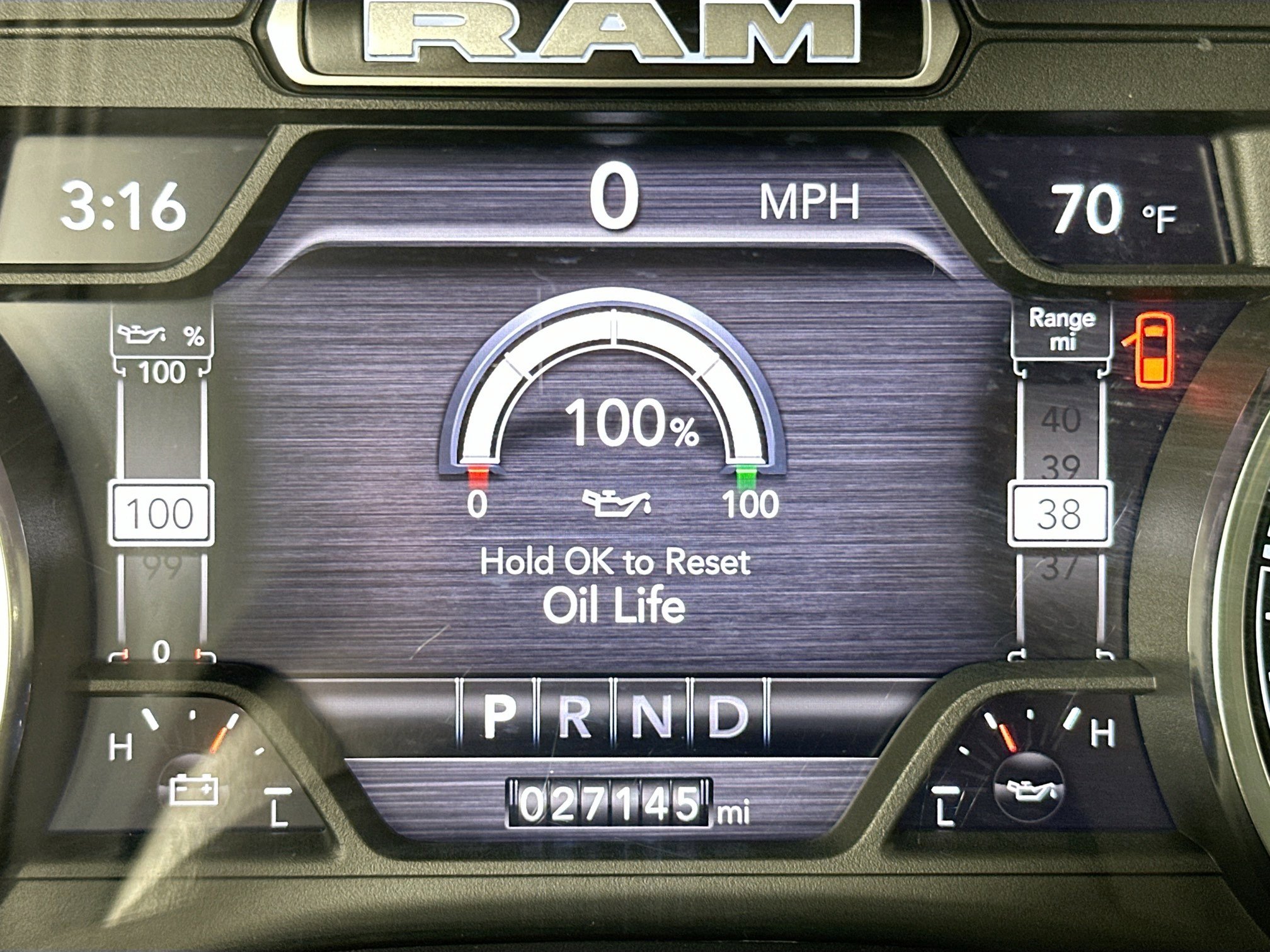 Used 2022 RAM 1500 Laramie image 12