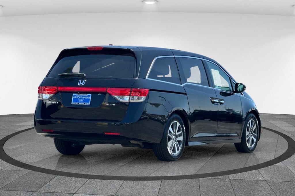 Used 2016 Honda Odyssey Touring image 5