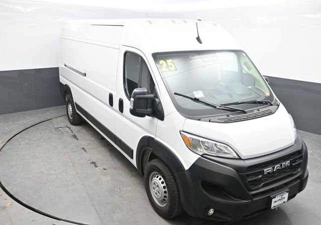 Used 2025 RAM ProMaster 2500 w/ Convenience Group image 24