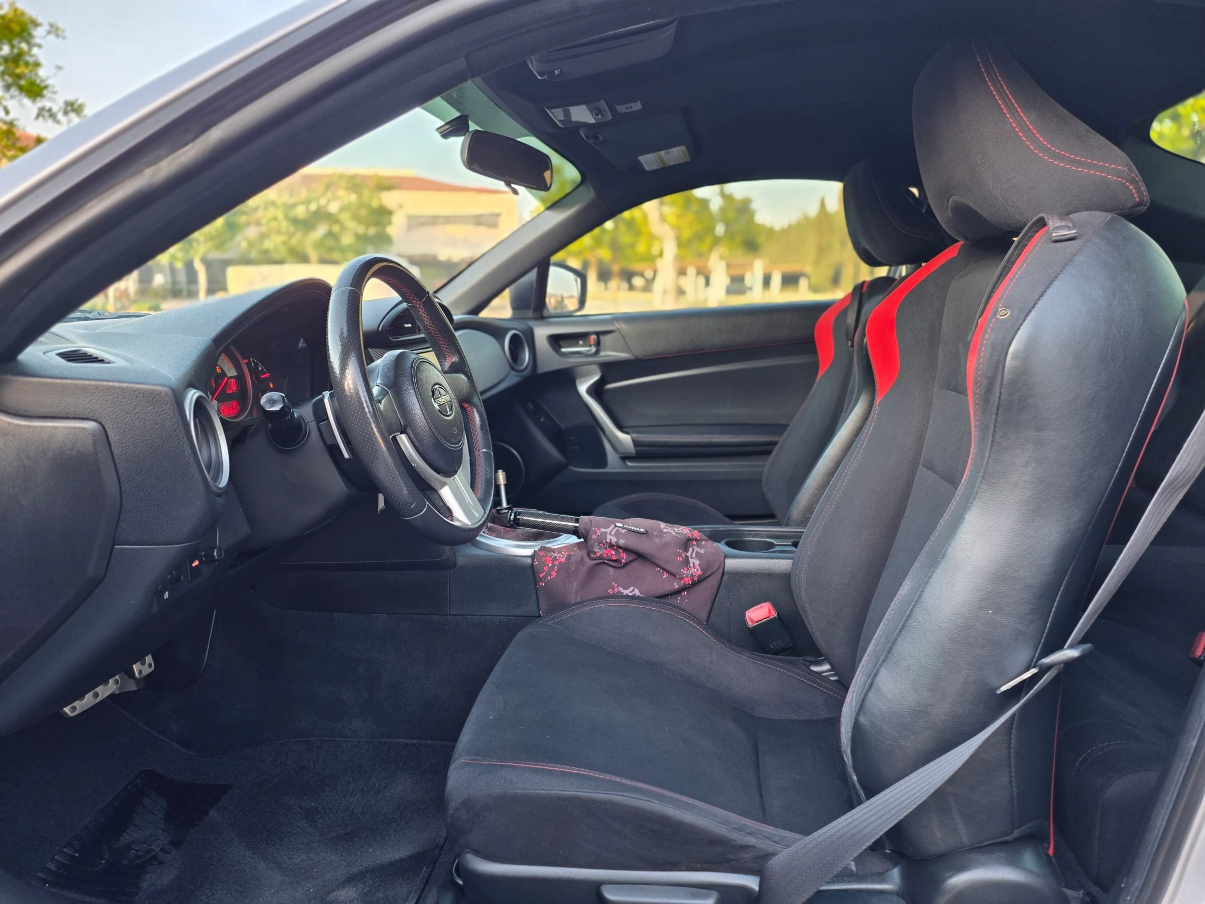 Used 2016 Scion FR-S RWD image 13