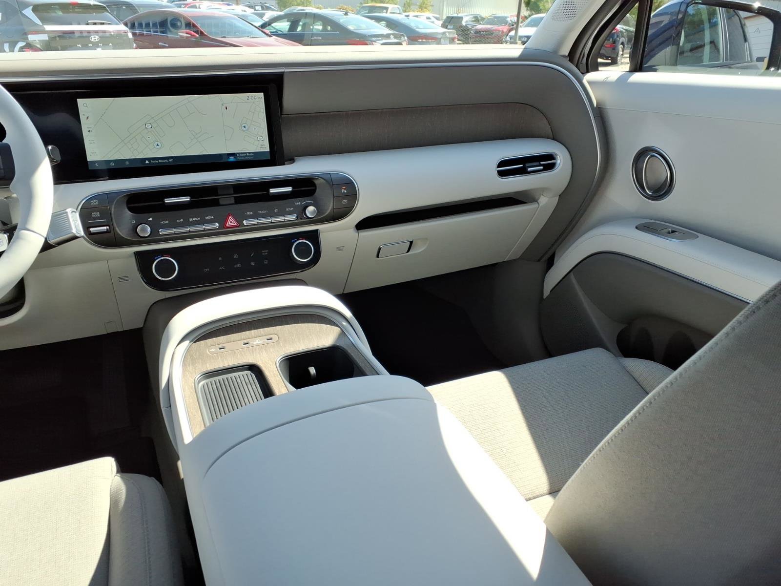 New 2026 Hyundai Palisade SE image 8