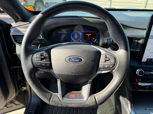 Used 2020 Ford Explorer ST w/ ST Street Pack image 22