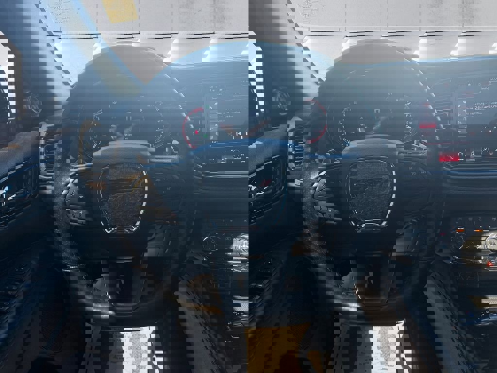 Used 2021 Dodge Durango R/T w/ Blacktop Package image 9