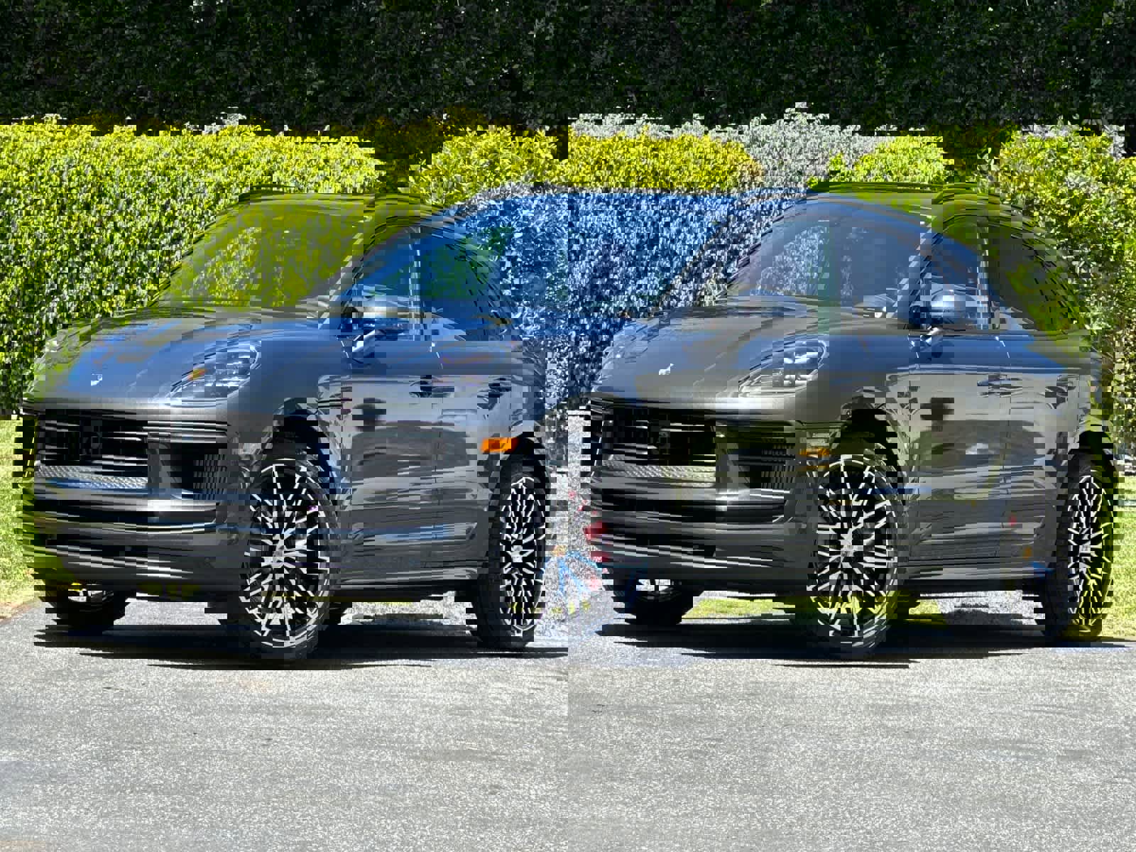 New 2026 Porsche Macan S AWD/4WD image 1