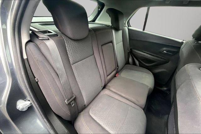 Used 2019 Chevrolet Trax LS FWD image 26