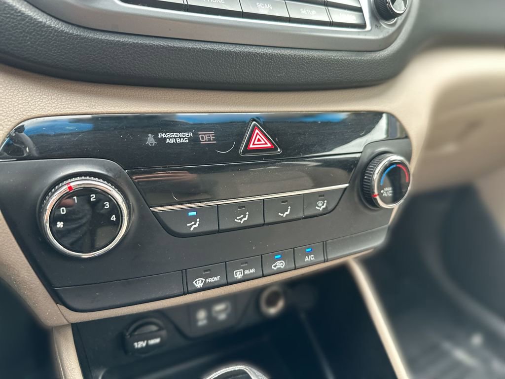 Used 2016 Hyundai Tucson SE w/ Option Group 02 image 17