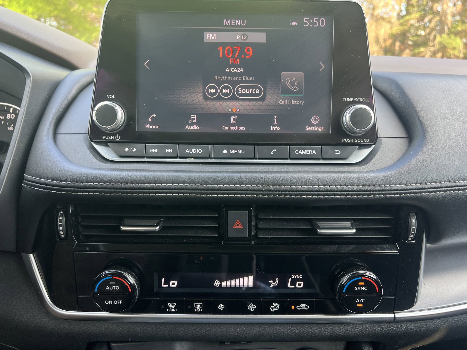 Used 2021 Nissan Rogue SV FWD image 5