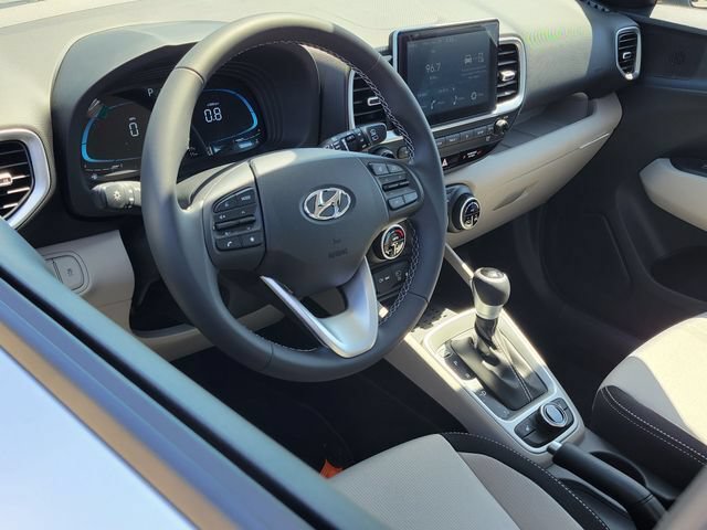 New 2026 Hyundai Venue SEL FWD image 5