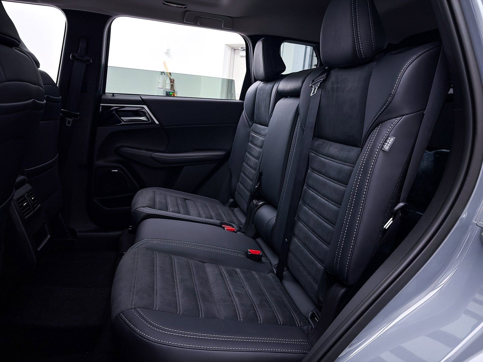 New 2026 Mitsubishi Outlander Trail Edition image 26