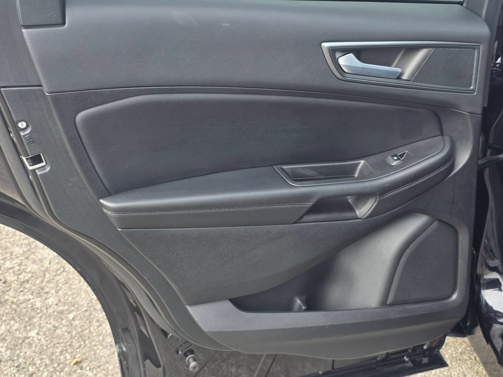 Used 2023 Ford Edge SE AWD/4WD image 21