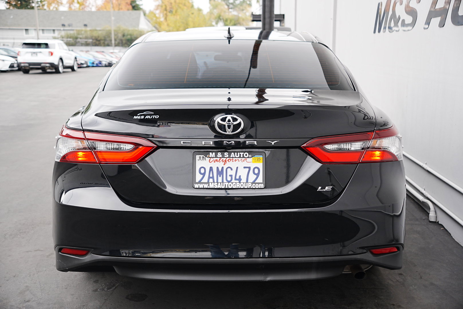 Used 2021 Toyota Camry LE image 5