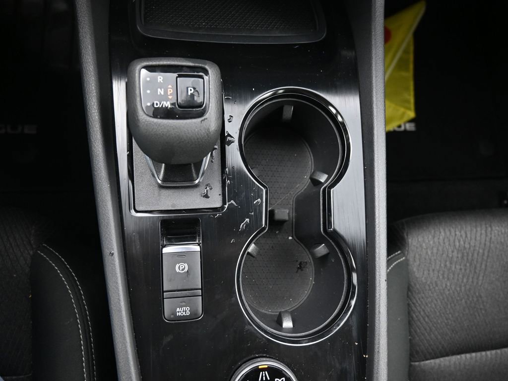 Used 2025 Nissan Rogue SV AWD/4WD image 14