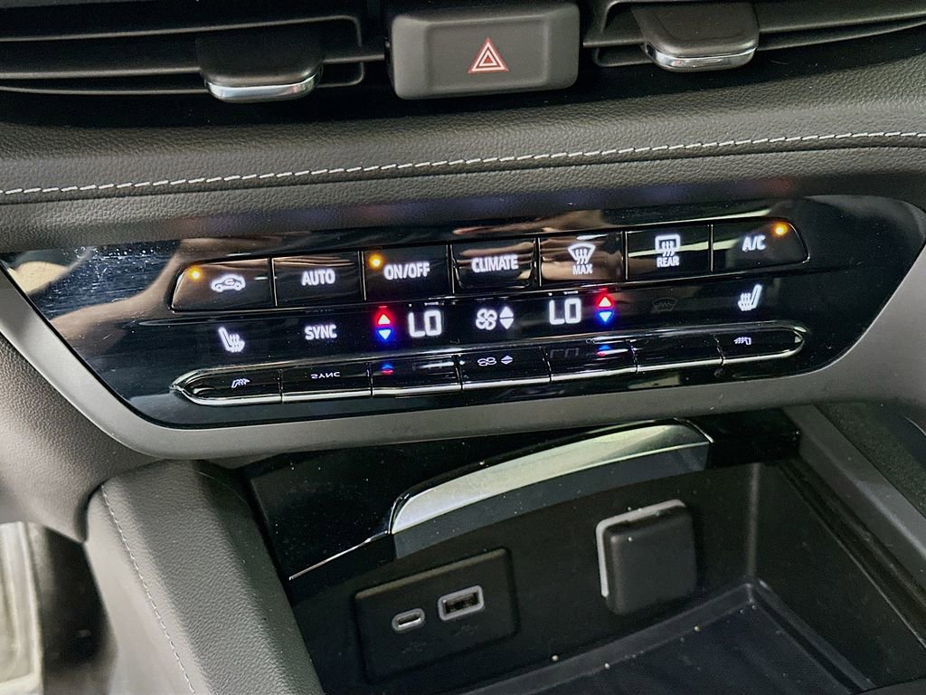 Used 2023 Buick Envision Preferred w/ Sport Touring Package image 22