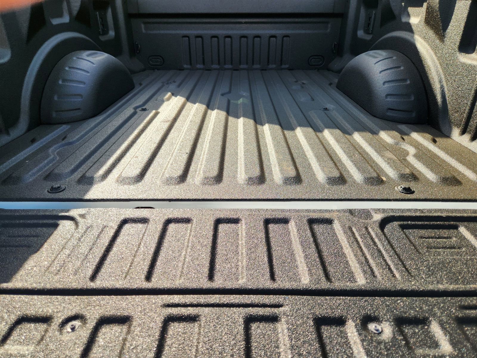New 2025 Ford F250 XL w/ FX4 Off-Road Package image 23