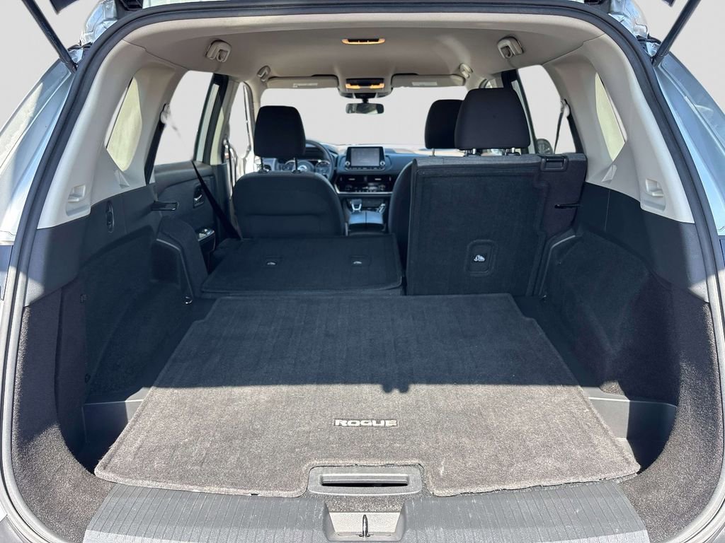 Used 2021 Nissan Rogue SV image 30