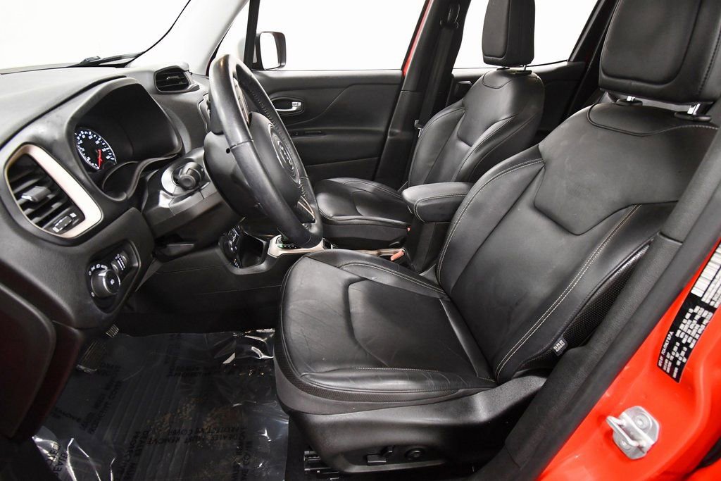 Used 2017 Jeep Renegade Limited image 14