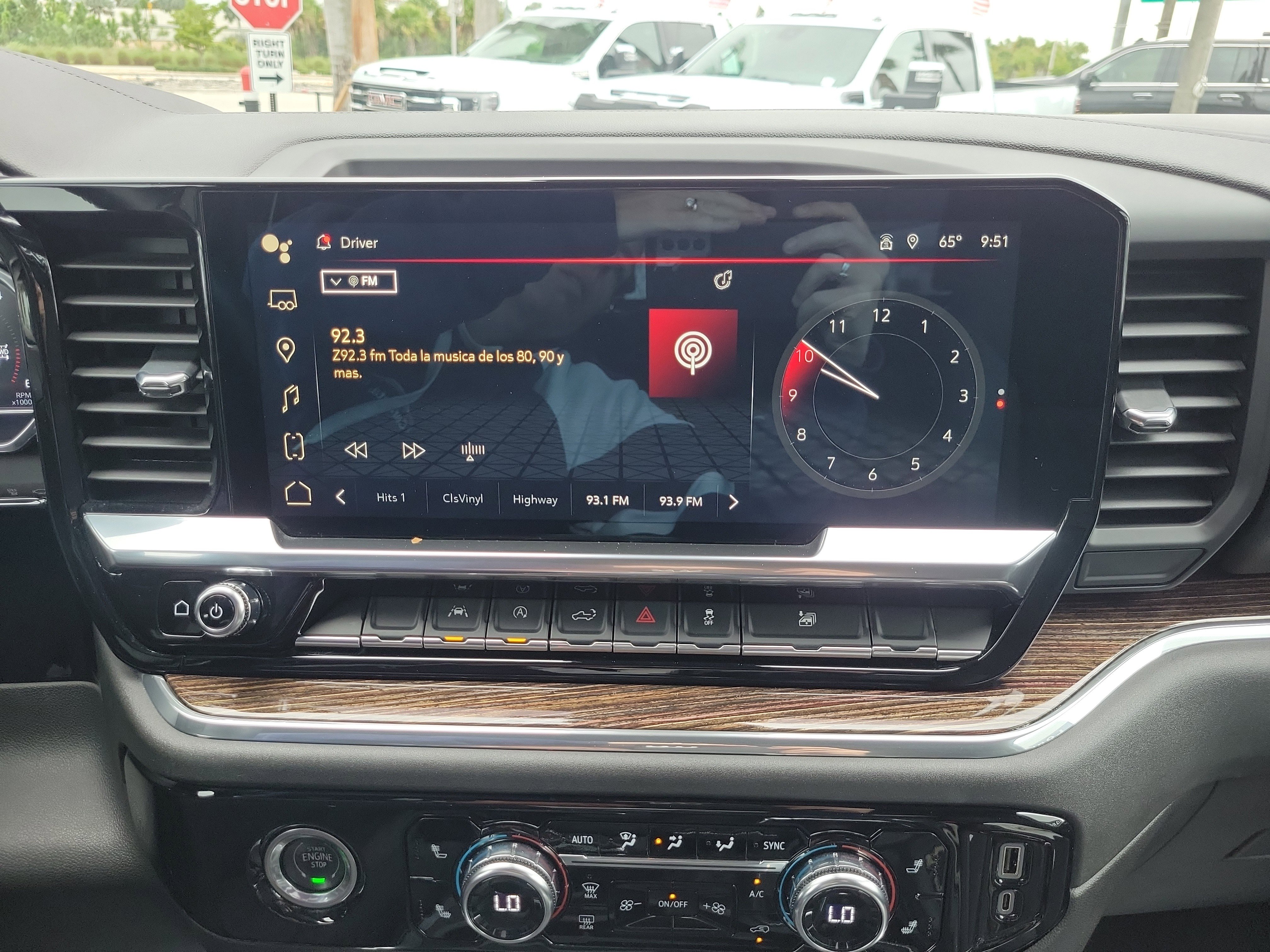 Used 2023 GMC Sierra 1500 Elevation image 21