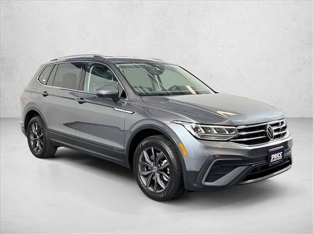 Used 2023 Volkswagen Tiguan SE FWD image 3