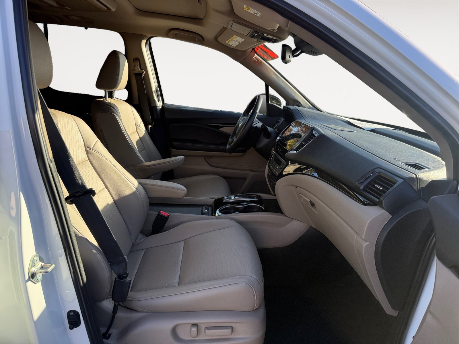Used 2020 Honda Pilot Elite image 19