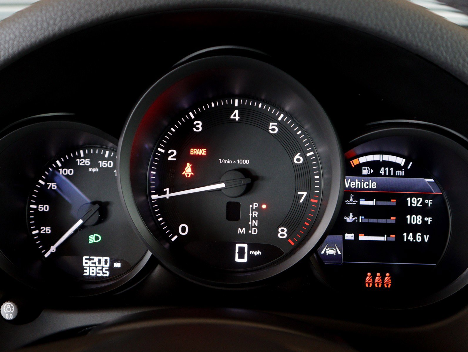 Certified 2025 Porsche Macan image 14