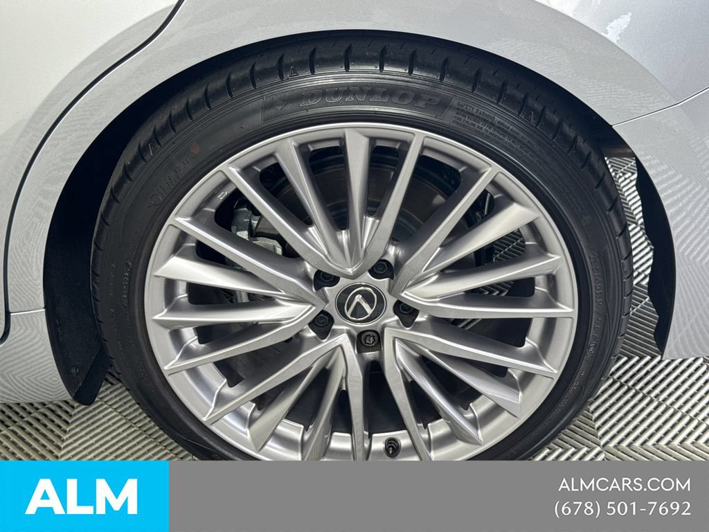 Used 2025 Lexus IS 300 w/ Premium Package RWD image 22