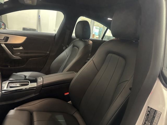 Used 2025 Mercedes-Benz CLA 250 image 4