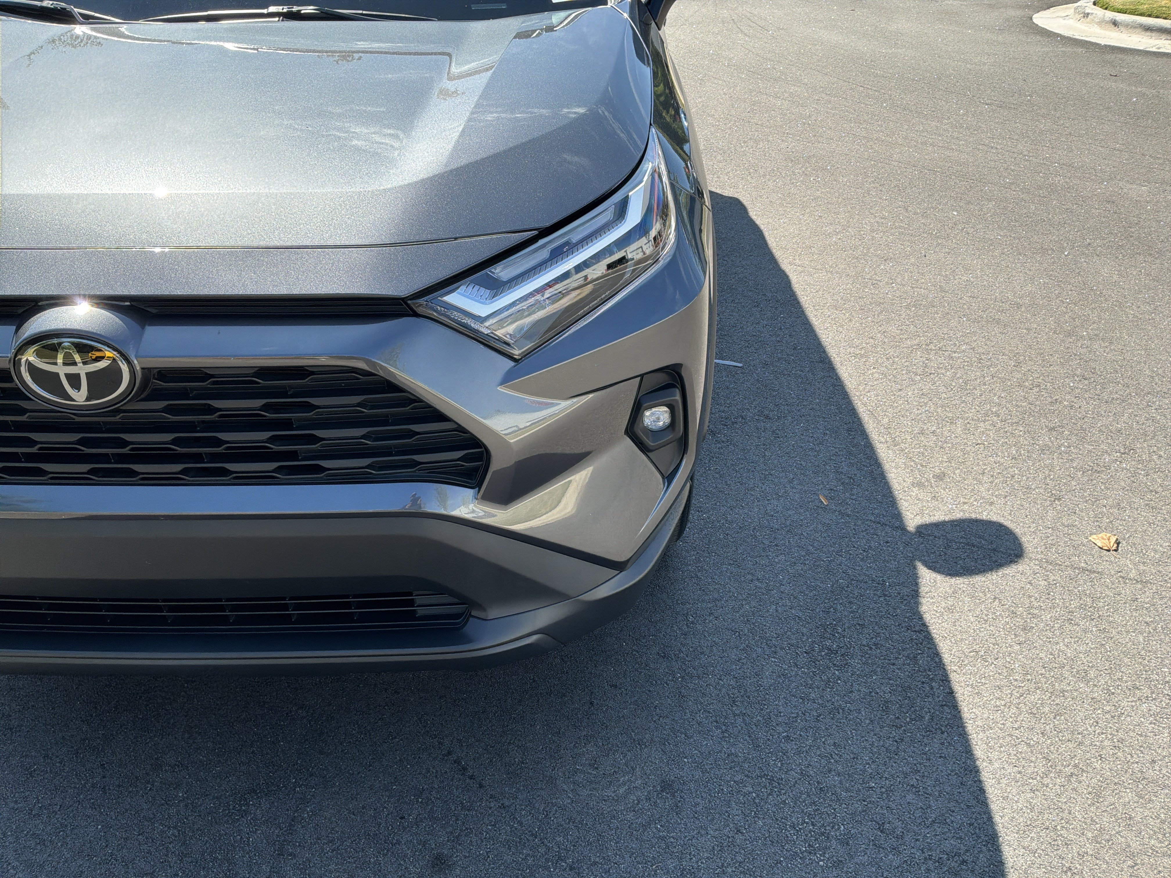 Used 2024 Toyota RAV4 XLE Premium FWD image 6