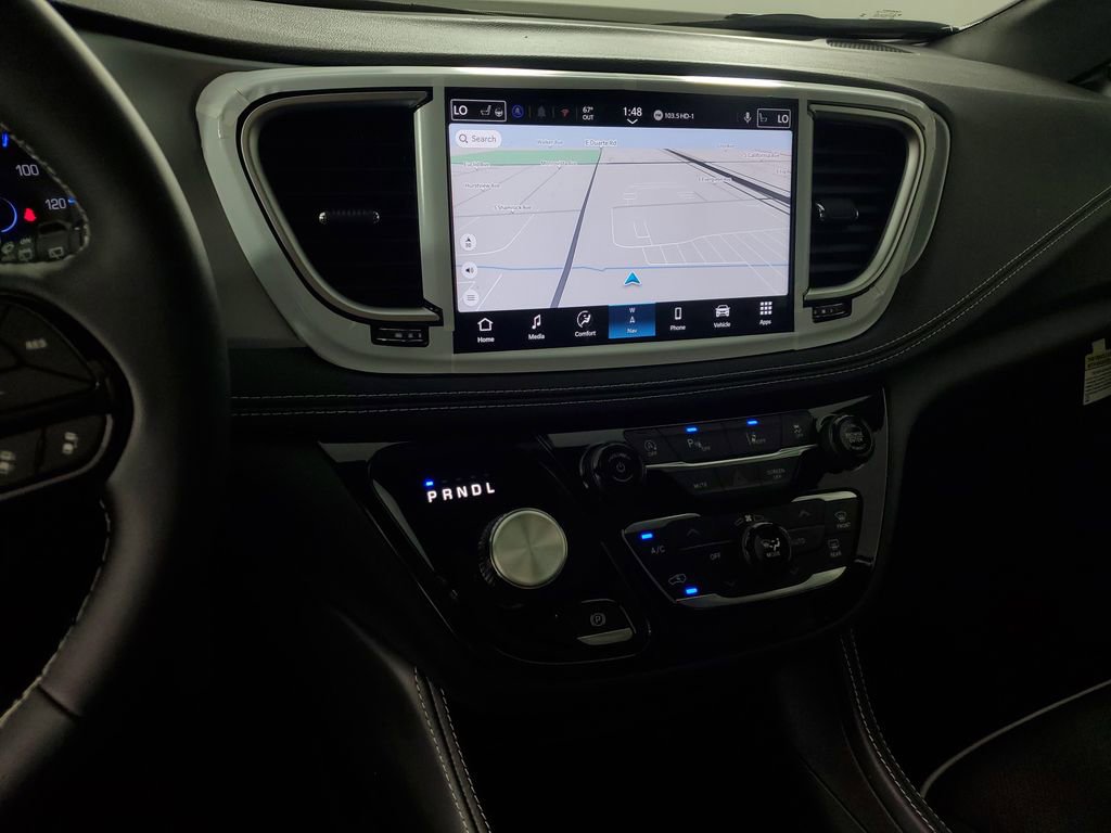 New 2026 Chrysler Pacifica Limited w/ S Appearance Package image 18