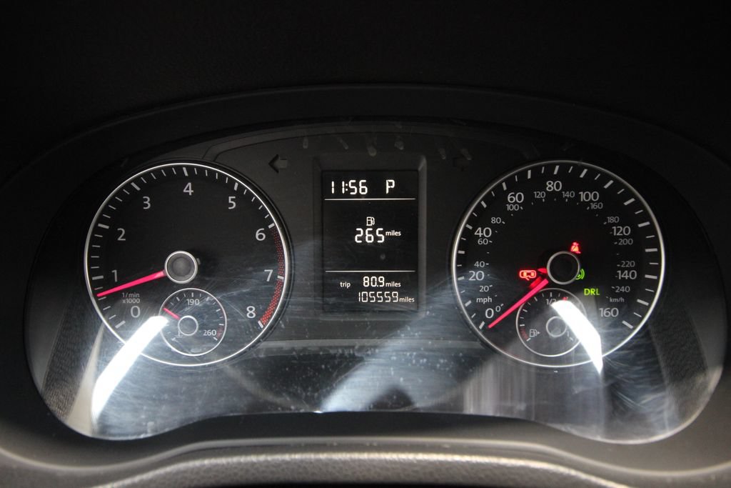 Used 2013 Volkswagen Passat 2.5 S FWD image 17