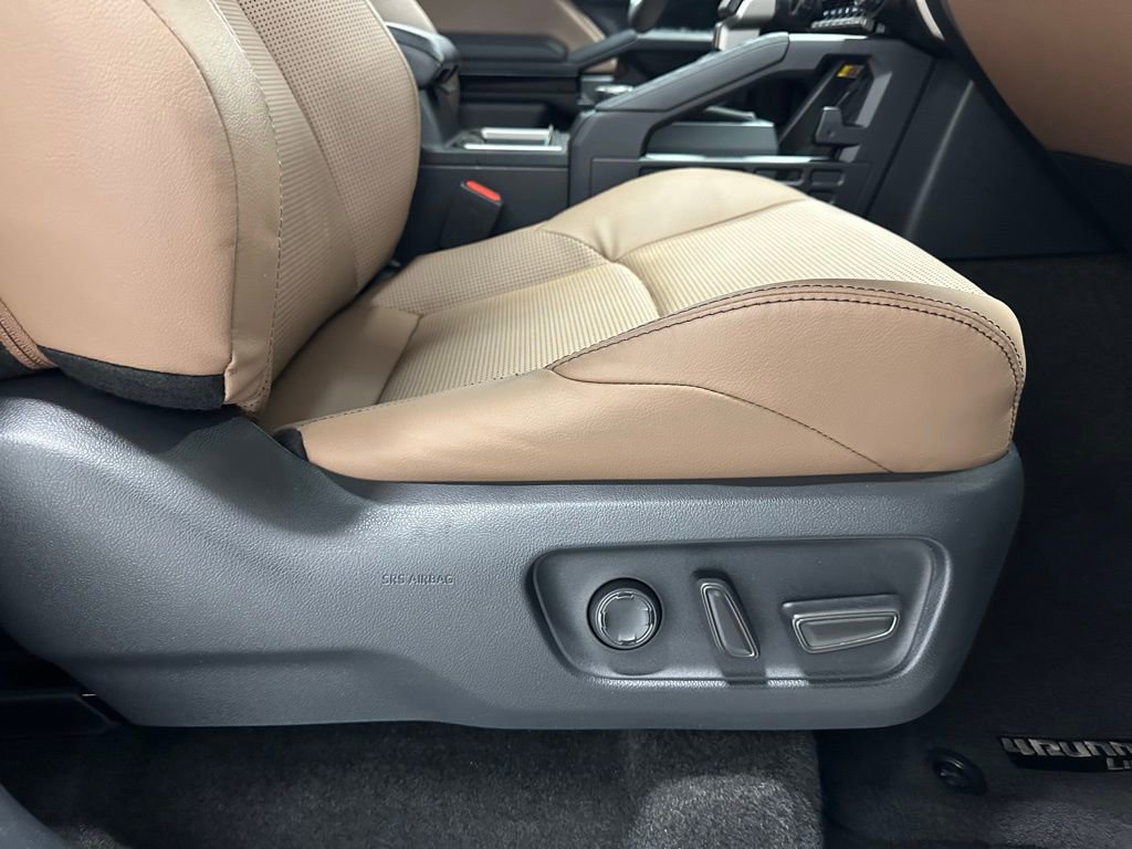 Used 2025 Toyota 4Runner Limited image 58