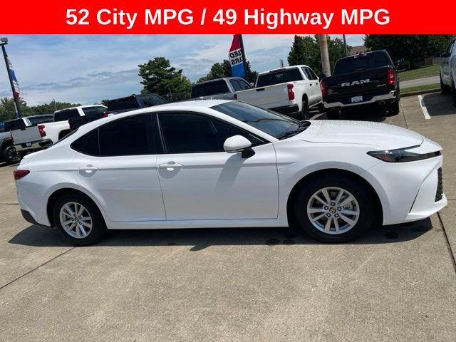 Used 2026 Toyota Camry LE w/ Convenience Package FWD image 1