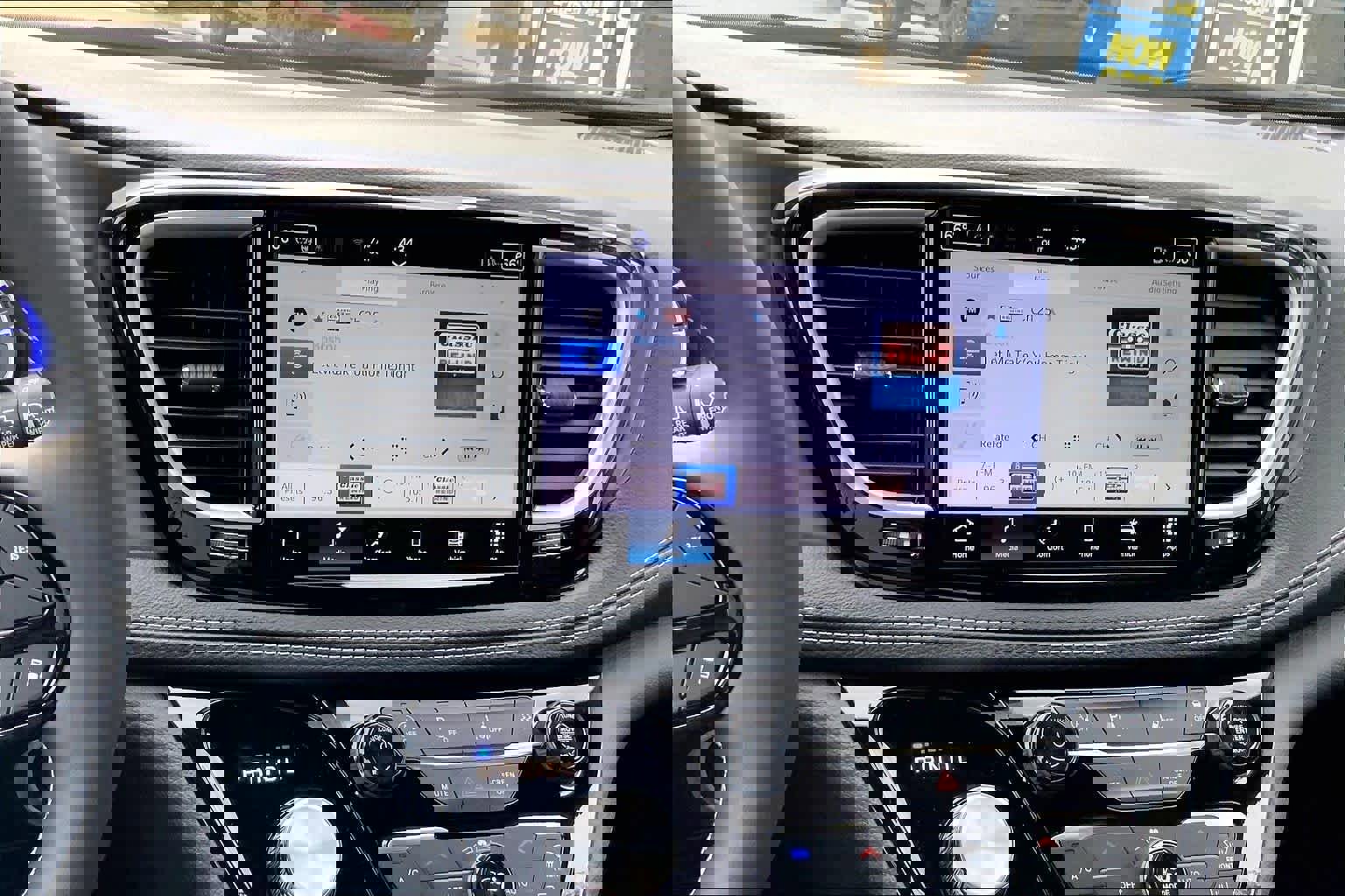 New 2026 Chrysler Pacifica Select w/ S Appearance Package image 6