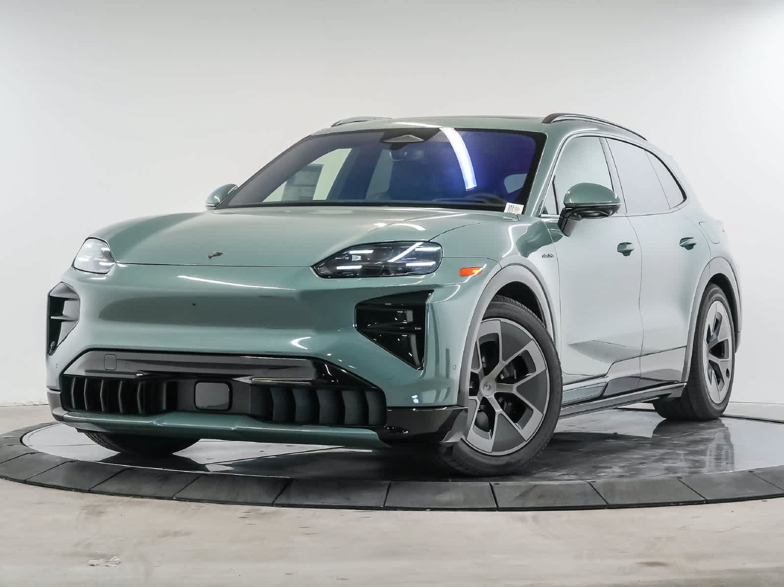New 2026 Porsche Cayenne Turbo Electric AWD/4WD image 1