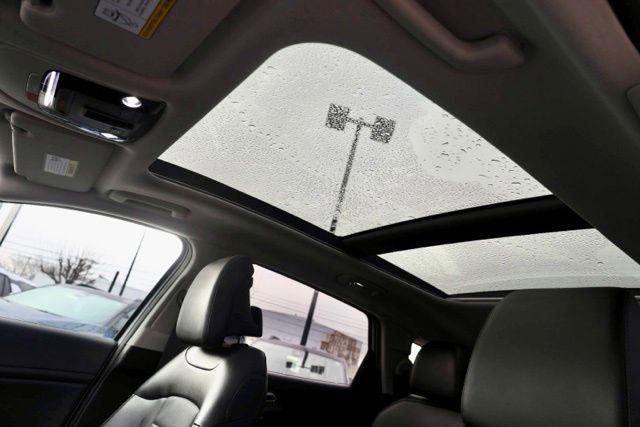 Used 2023 Kia Sportage SX image 4