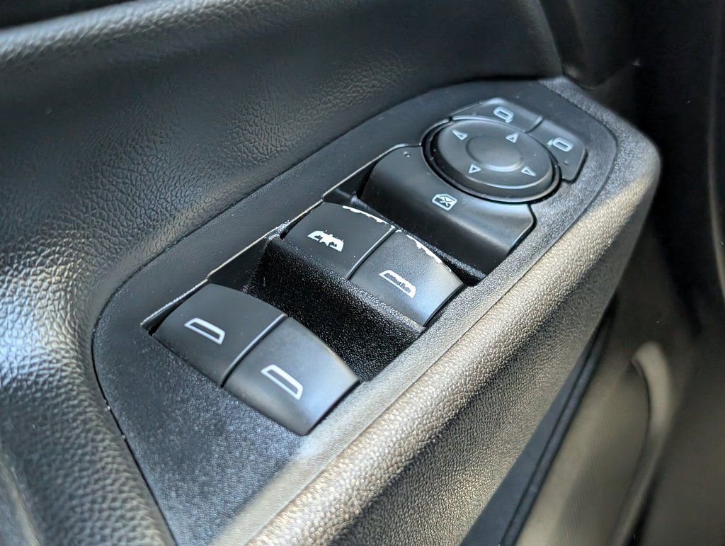 Used 2019 Chevrolet Equinox LT image 17