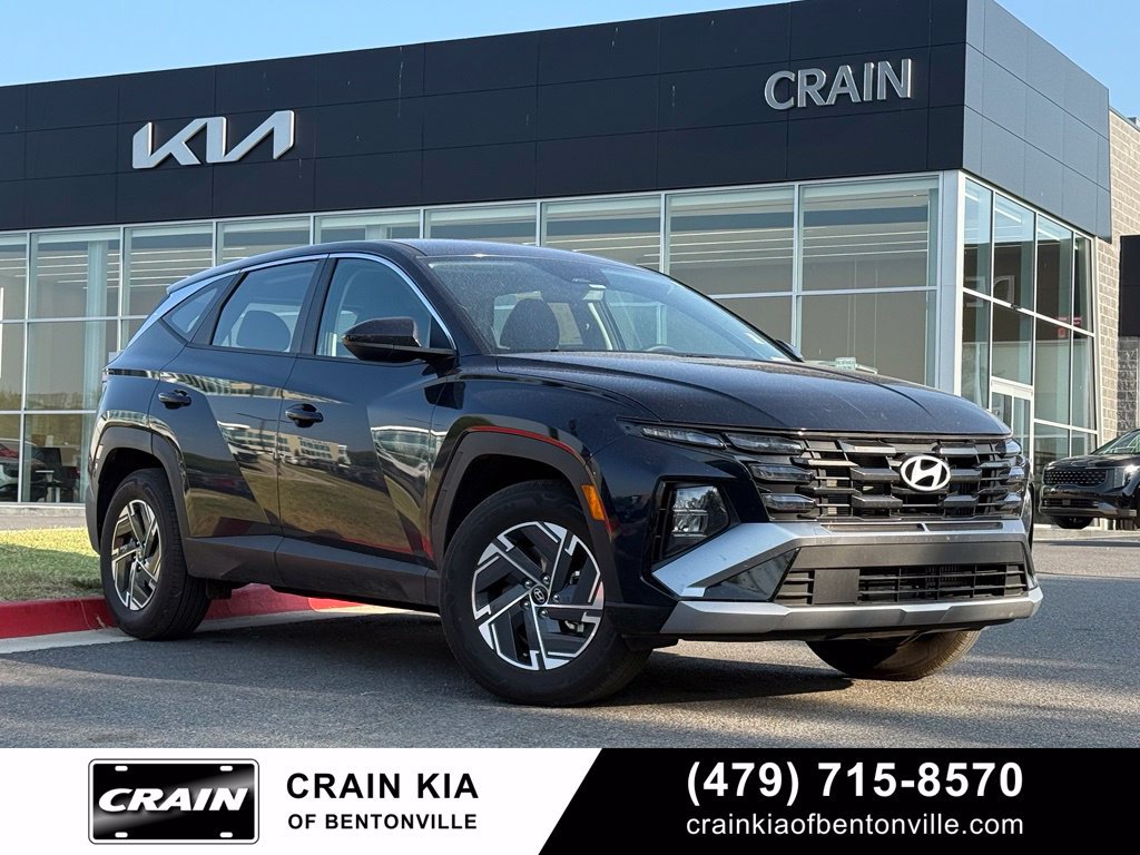 Used 2026 Hyundai Tucson Blue SE w/ Tow & Go Package AWD/4WD image 1