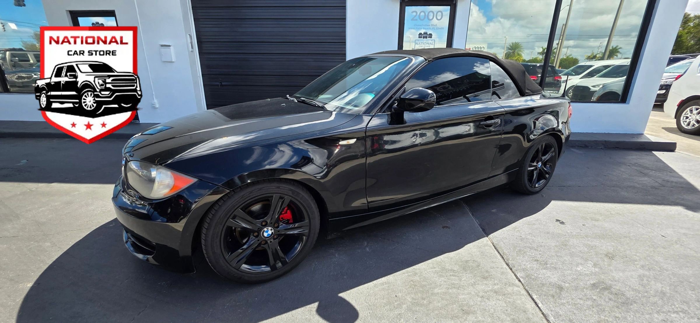 Used 2011 BMW 128i Convertible image 1