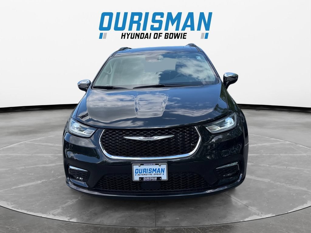 Used 2023 Chrysler Pacifica Limited FWD image 8