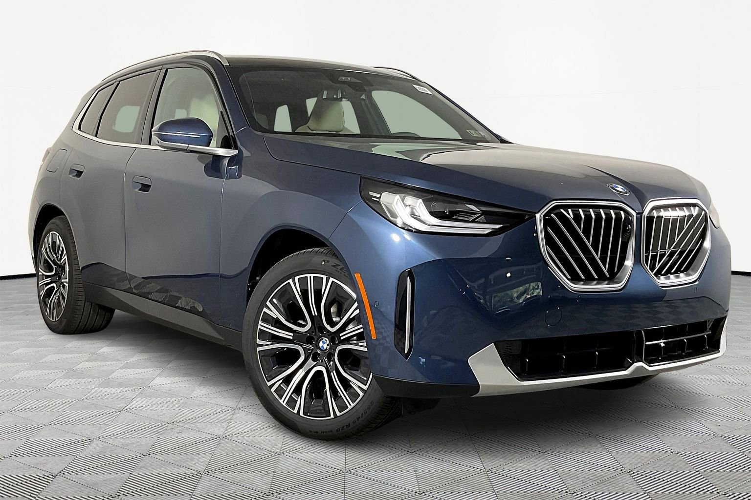 Certified 2026 BMW X3 xDrive30 w/ Premium Package image 2