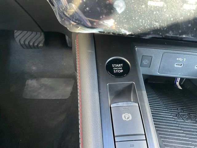 New 2026 Nissan Kicks SR image 20