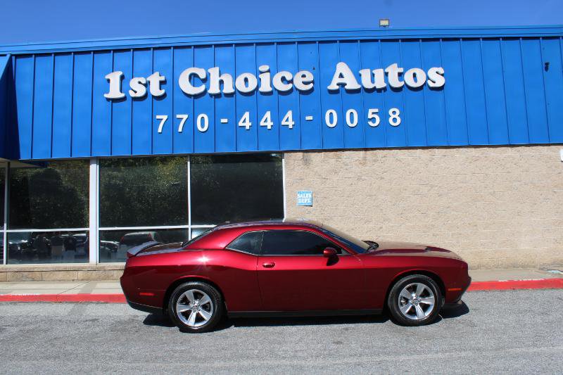 Used 2021 Dodge Challenger SXT w/ Driver Convenience Group image 7