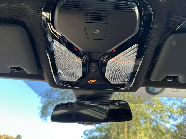 Used 2025 BMW 330i xDrive Sedan w/ Convenience Package image 37