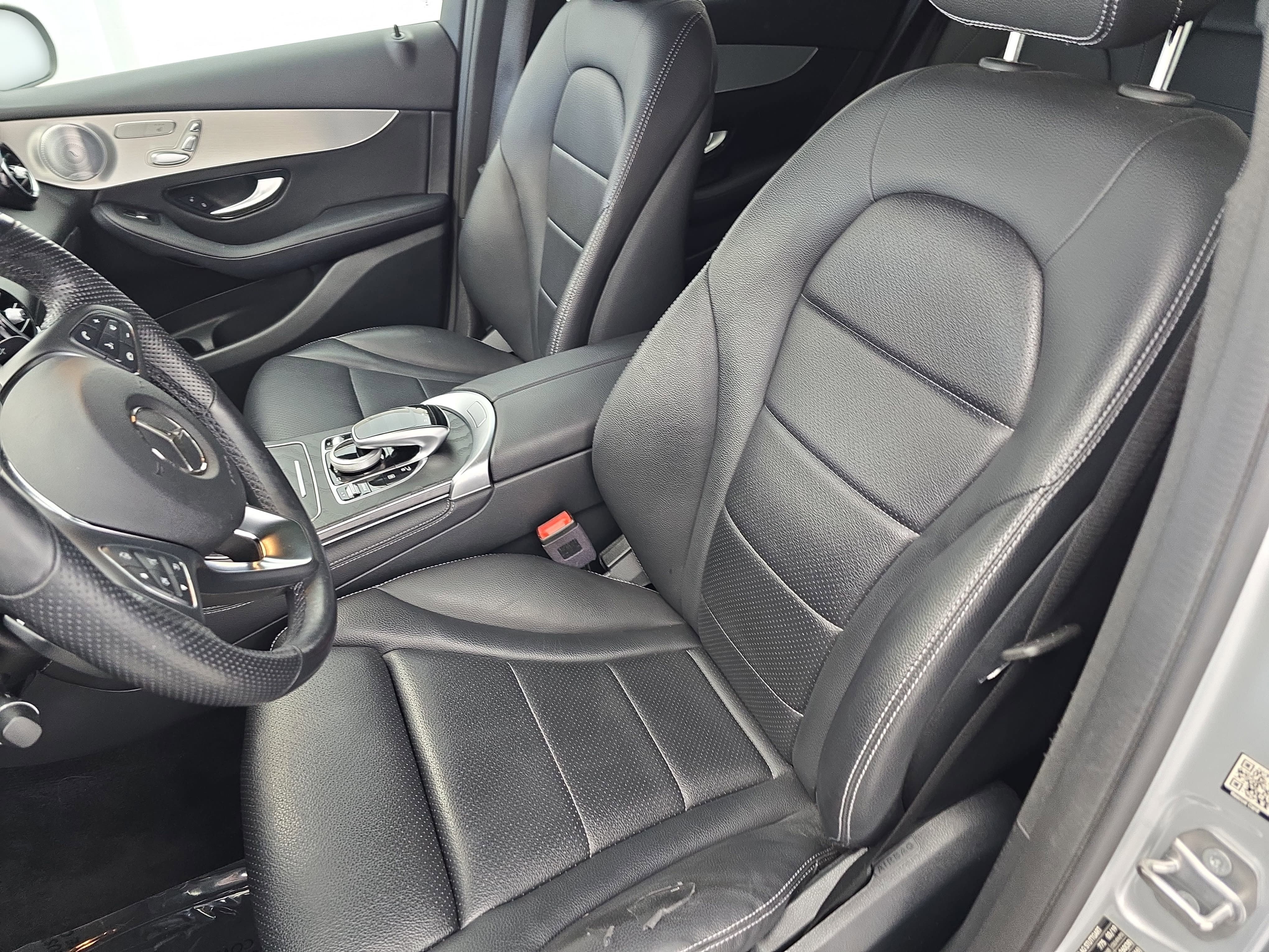 Used 2019 Mercedes-Benz GLC 350e 4MATIC image 15