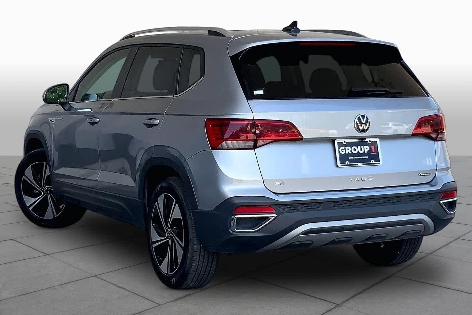 Used 2024 Volkswagen Taos SE AWD/4WD image 12