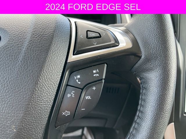 Used 2024 Ford Edge SEL w/ Sport Appearance Package image 32