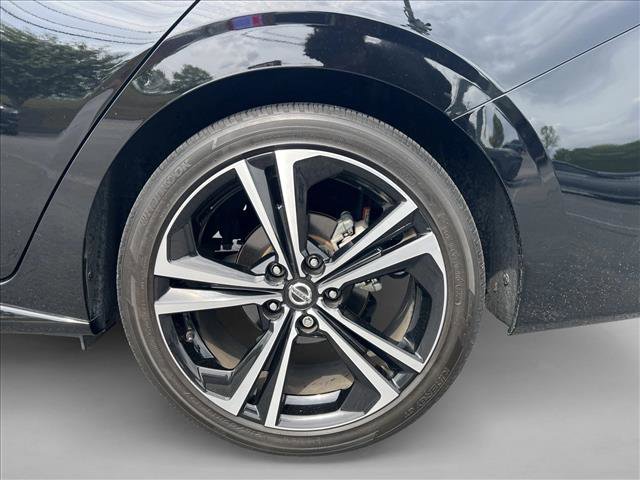 Used 2023 Nissan Sentra SR w/ Electronics Package image 26