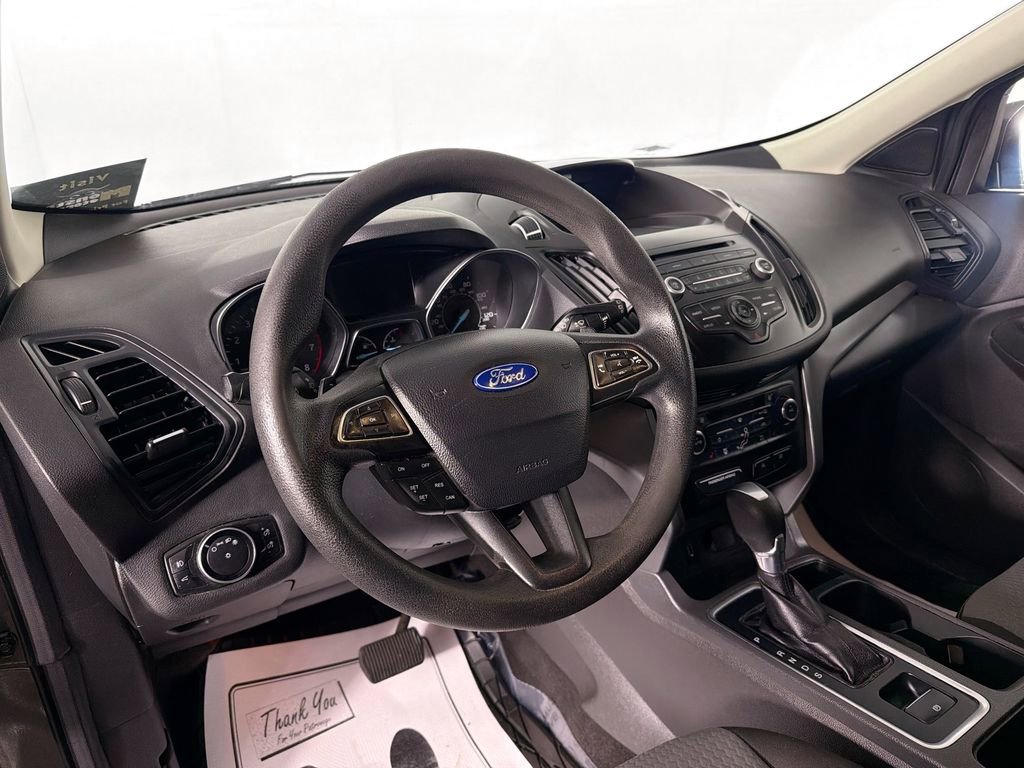 Used 2017 Ford Escape SE image 9