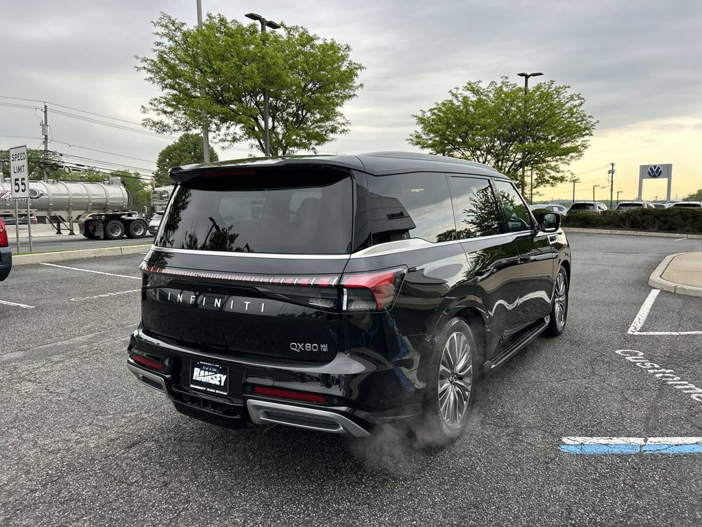 Certified 2025 INFINITI QX80 Sensory AWD/4WD image 8