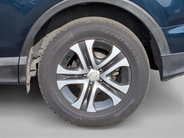 Used 2018 Toyota RAV4 LE w/ All Weather Liner Package AWD/4WD video 3